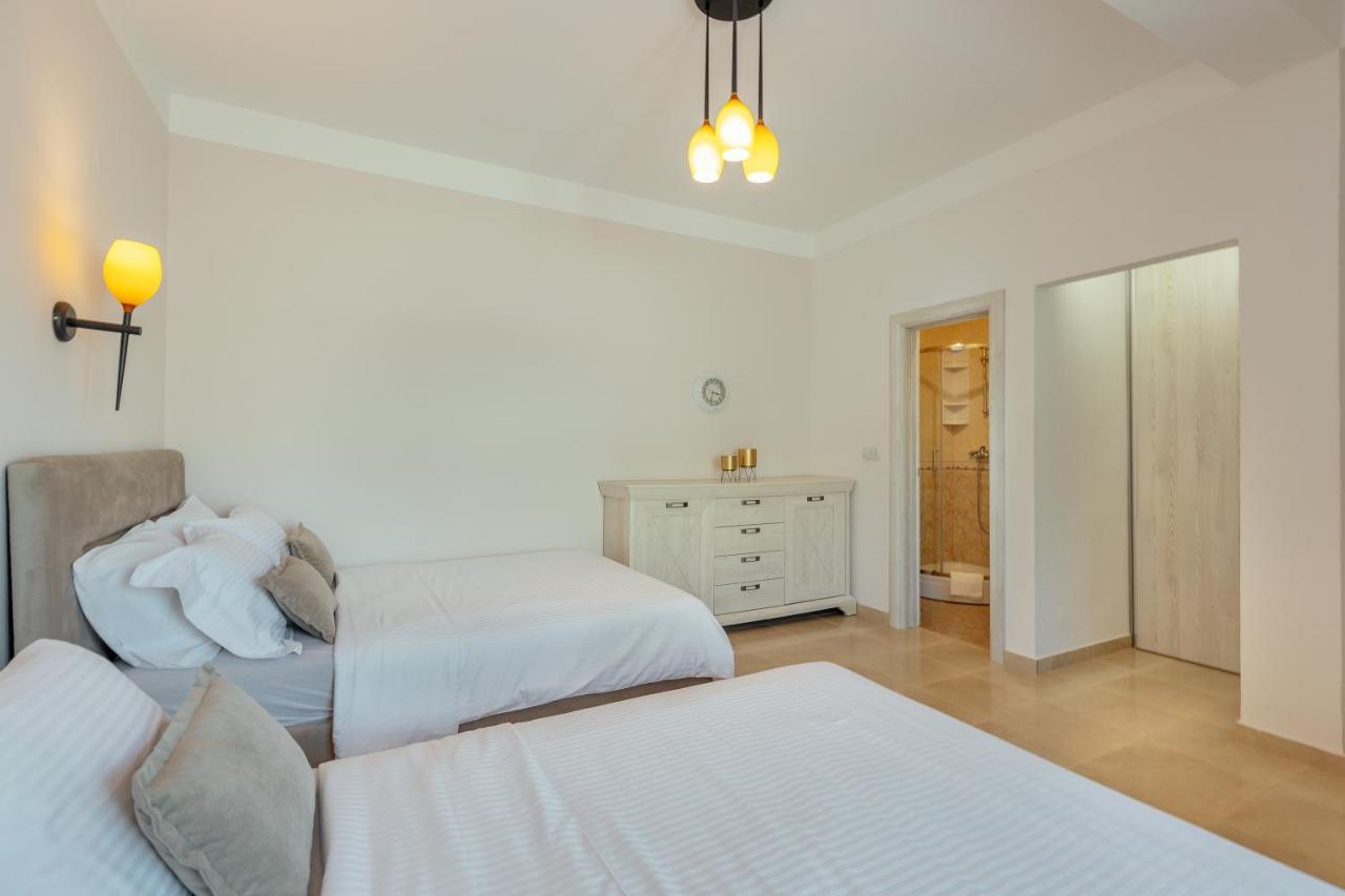 Villa Milami Kotor Luaran gambar