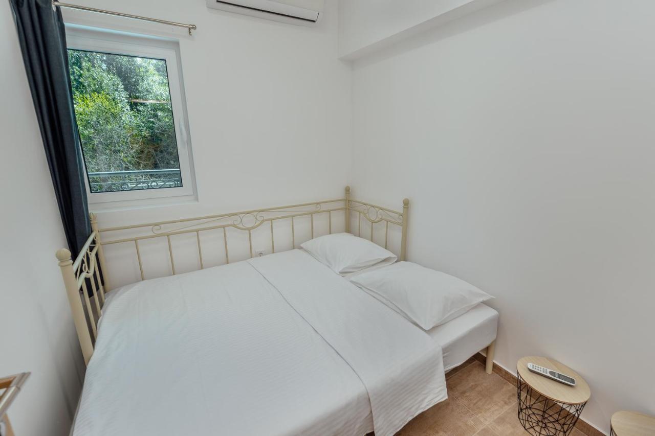 Villa Milami Kotor Luaran gambar