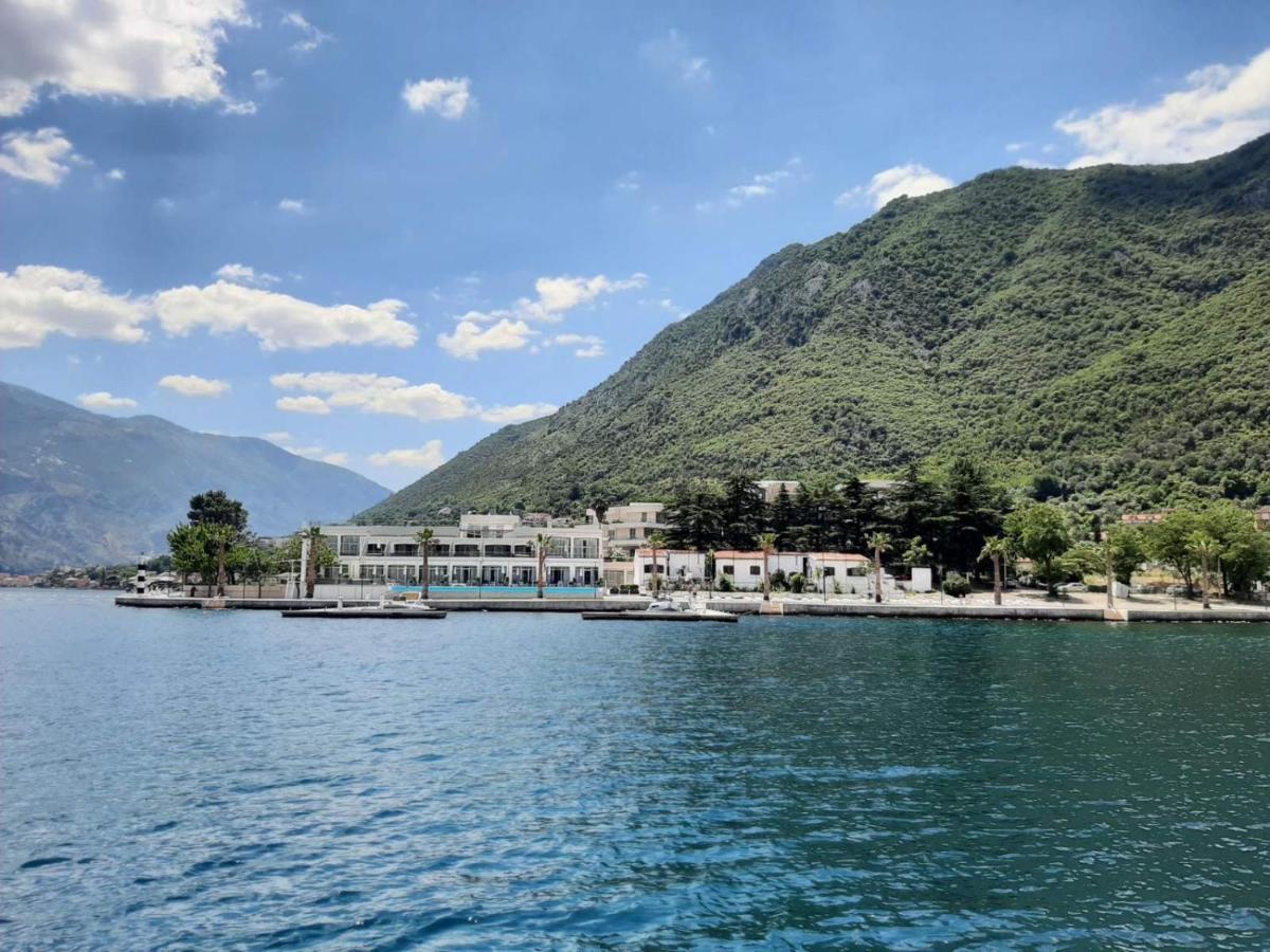 Villa Milami Kotor Luaran gambar