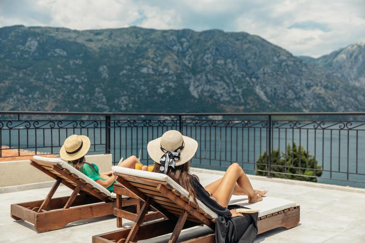 Villa Milami Kotor Luaran gambar