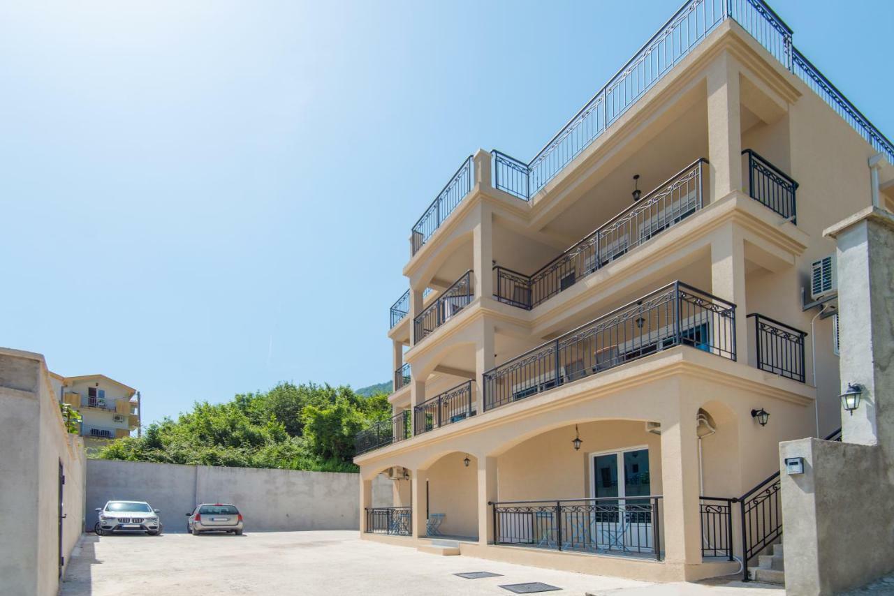 Villa Milami Kotor Luaran gambar
